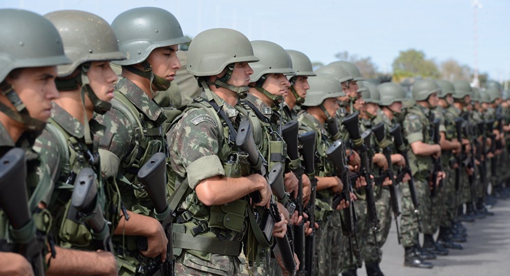 Brasil: Colecionadores de armas já superam total de PMs e de integrantes  das Forças Armadas – Jornal da Chapada